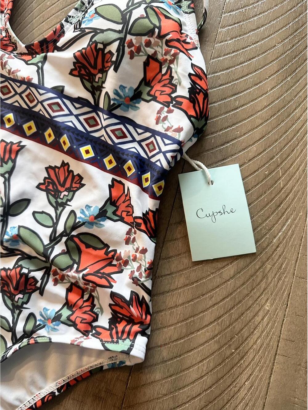 NWT CUPSHE Spring Blossoms Print One-piece Swimsuit Women’s Medium - Picture 4 of 12